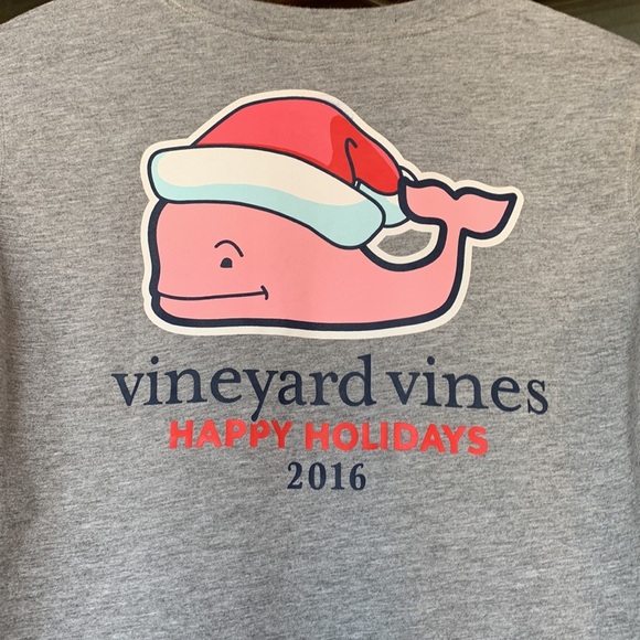 NWOT Vineyard Vines Holiday 2016 T-shirt, long sleeve gray with Santa hat - Picture 2 of 7